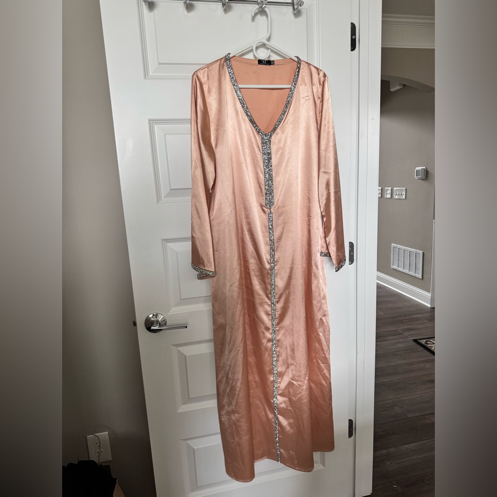 Ftima De Tetun Rhinestone Satin Abaya In Rose Gold